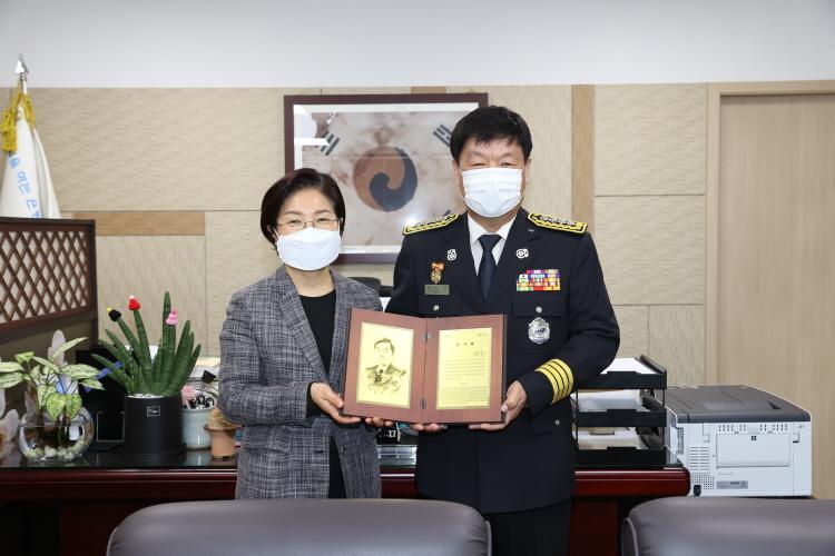 이창식 은평소방서장 감사패 수여식 이미지